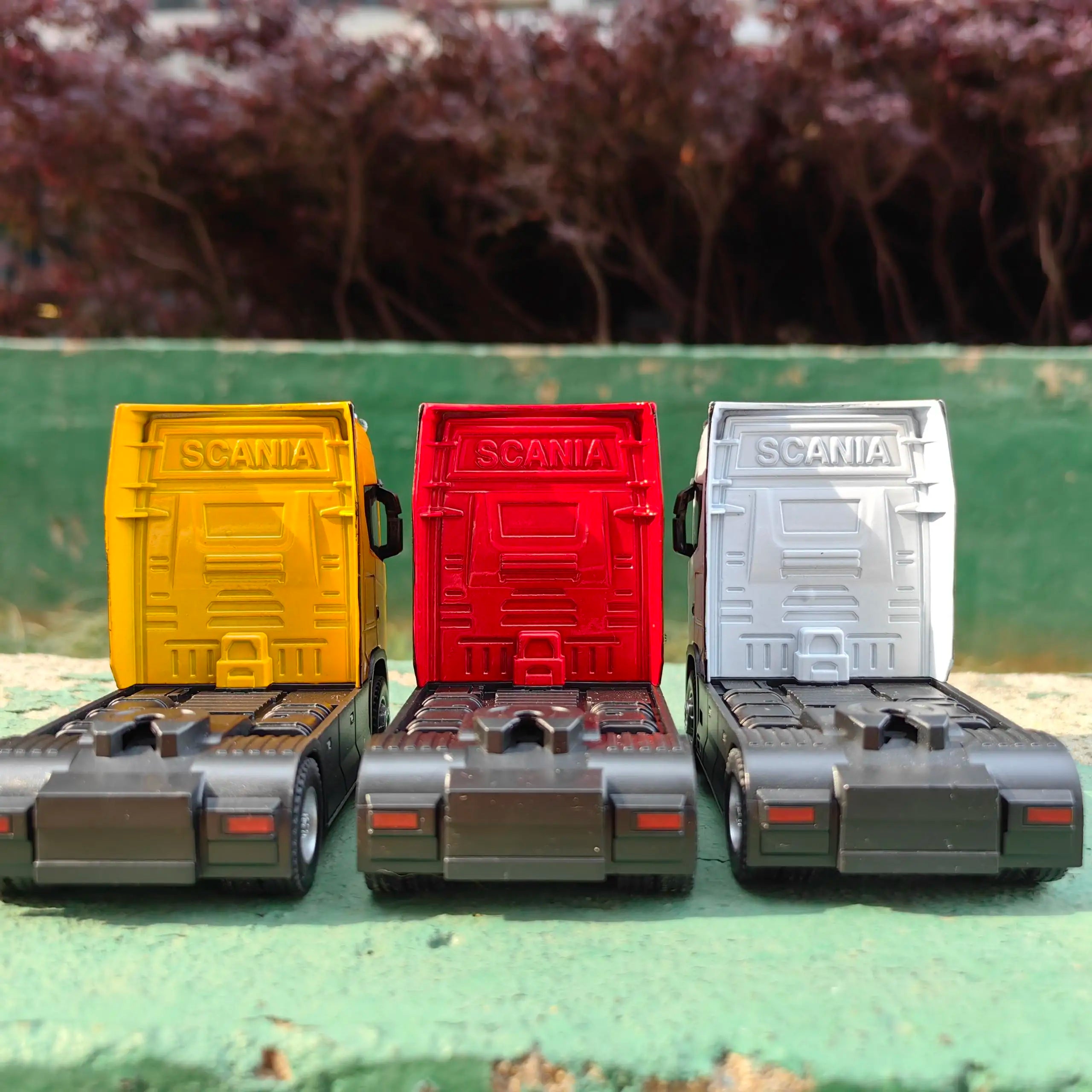 1:50 Diecast Container Truck Head – Pull-Back Alloy Model with Openable Doors