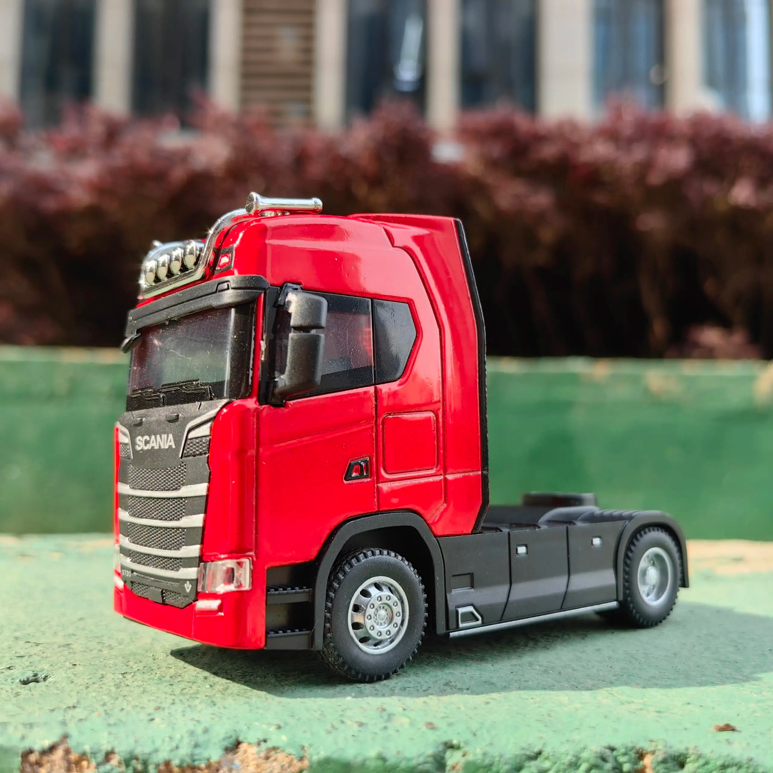 1:50 Diecast Container Truck Head – Pull-Back Alloy Model with Openable Doors