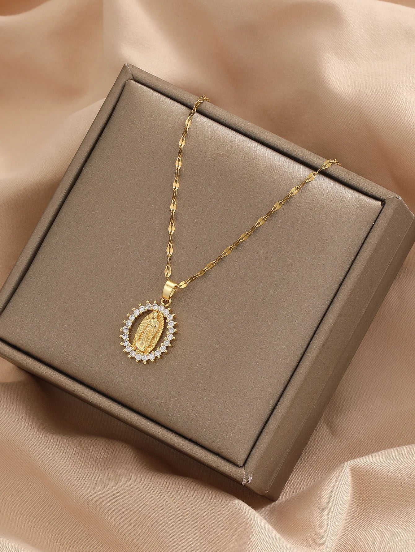 Luminia Celestial – The All Sky Star Miraculous Necklace