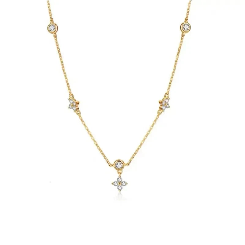 Luminia Clover – Zircon Inlaid Luxury Necklace
